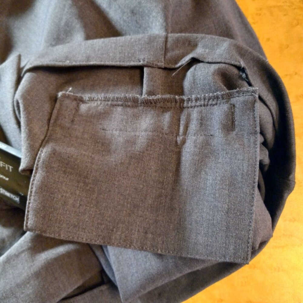 Avenue Stretch Women's Pants 47/29.5 Plus Size 26 Brown Flat Front Straight NWT - Picture 11 of 16